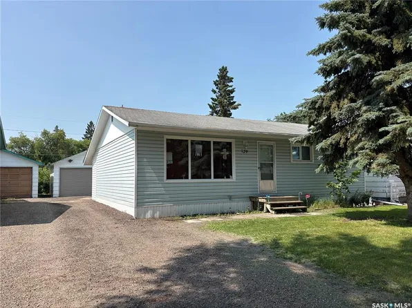 129 3rd STREET NE, Wadena, SK S0A 4J0