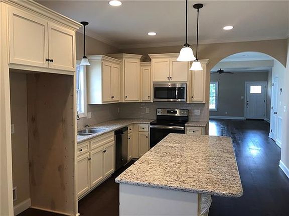 3rd image of 1064 13th Avenue Cir NE