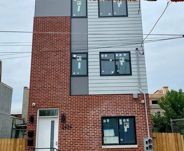 2434 N Mascher St #3 — Photo 1