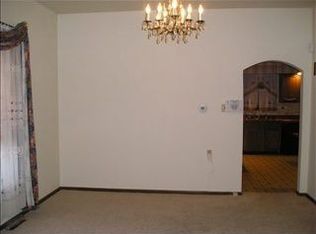 1035 NE Chester Ave, Topeka, KS 66616