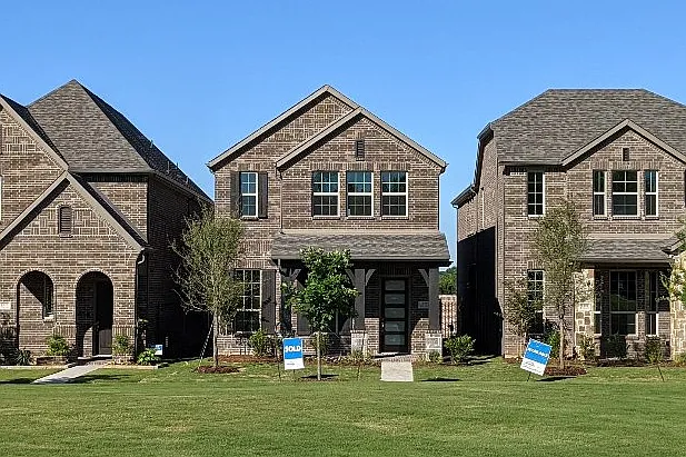 3 bed, 2.5 bath, 2283 sqft, $3,000 — Photo 1
