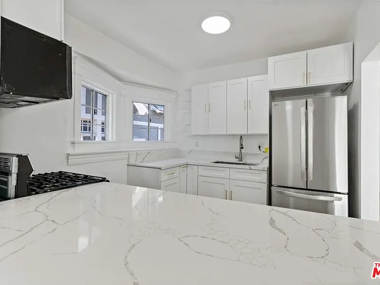 1125 S Lake St #2 — Photo 6