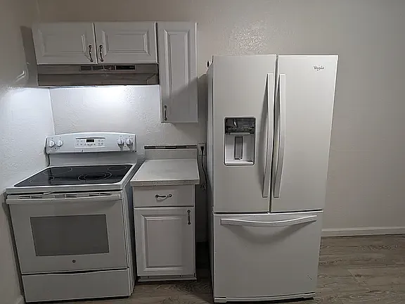 2 bed, 1100 sqft, $6,780 — Photo 4