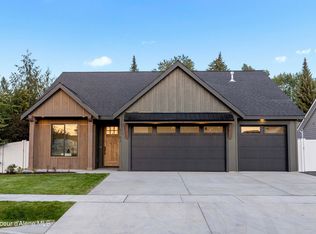 9162 N Raintree Ln, Hayden Lake, ID 83835