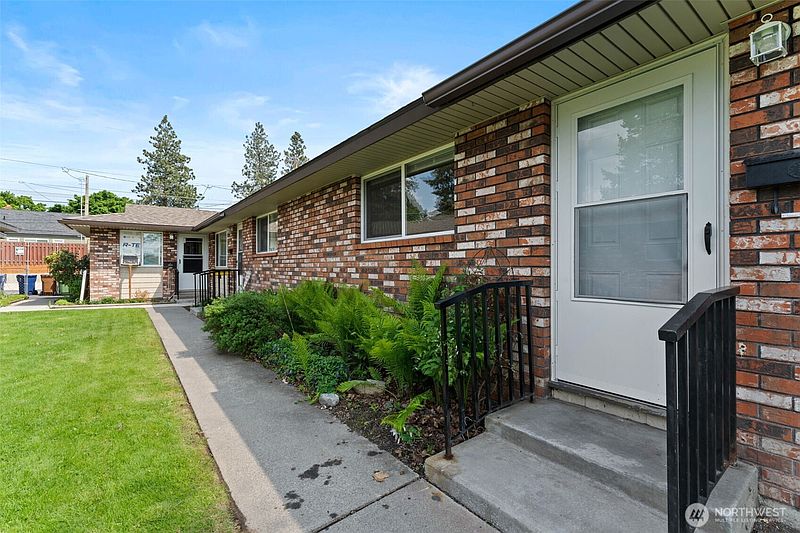 3rd image of 1332 W Garland Avenue