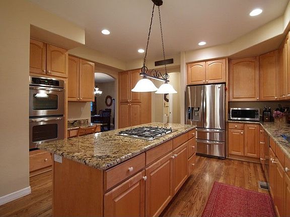 New Granite Slab & Stainless Appliances!