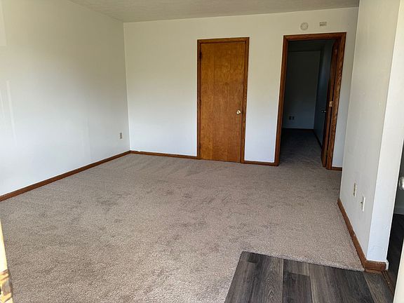 2nd image of 3505 Elm St APT 20