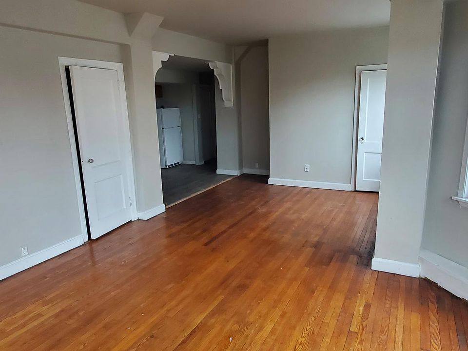 1st image of 1321 Spruce St APT 6B