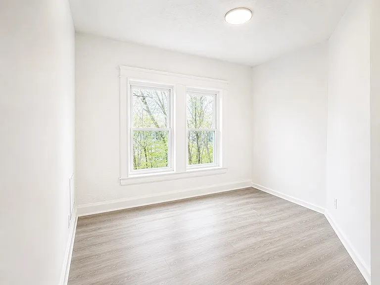 1825 Lakeview Rd #1 — Photo 13