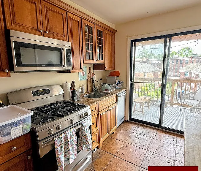 1734 Commonwealth Ave #7 — Photo 6