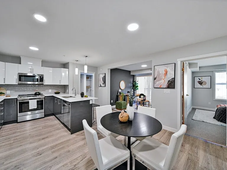 15 Coopers Town Rd #415 — Photo 42