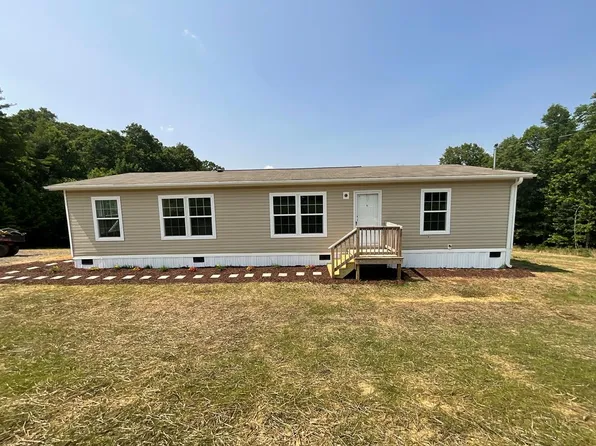 2123 Buck Woods Rd, Woodlawn, VA 24381