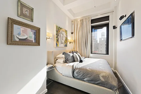 Sold by Nest Seekers International | media 6