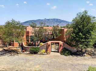 105 Keira Ct, Corrales, NM 87048