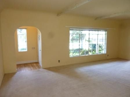 4th image of 1501 N Safford Ave