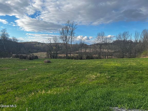 4th image of 1015 Taylor Hill Road