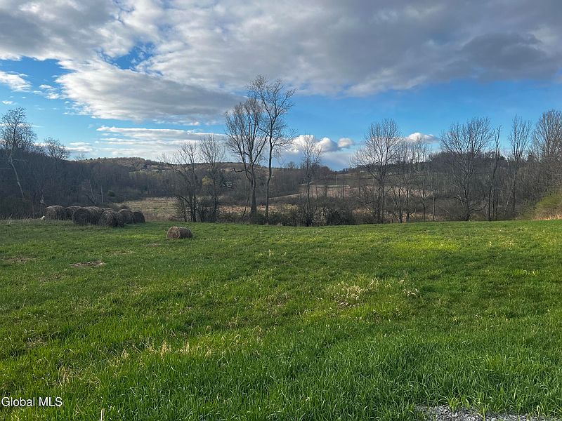 4th image of 1015 Taylor Hill Road