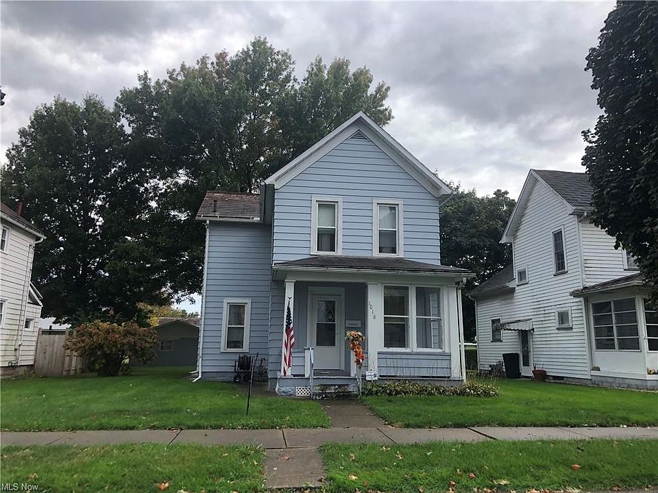 1st image of 1016 Miller Ave NW