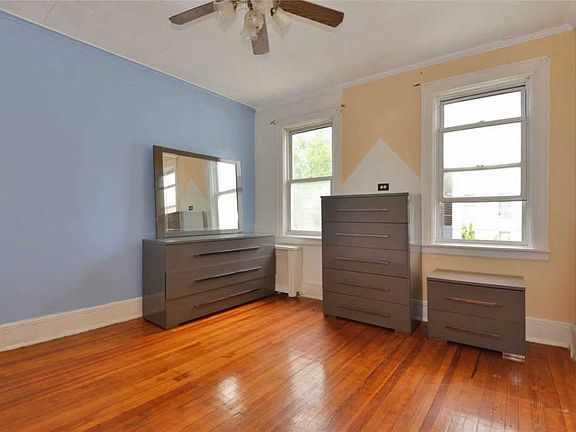 5th image of 3145 47th St