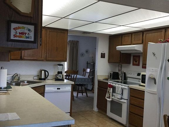 2nd image of 1408 W Cholla Ln