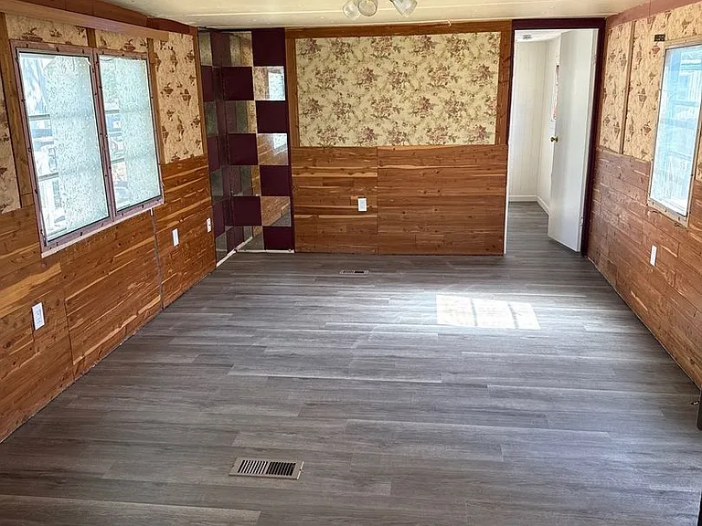 413 Iris Dr #50 — Photo 9