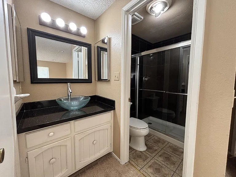2405 Dels Ln — Photo 18