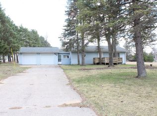 5366 Ann Dr, Bath, MI 48808