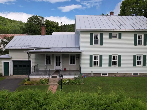 15 Maple Avenue, Chelsea, VT 05038