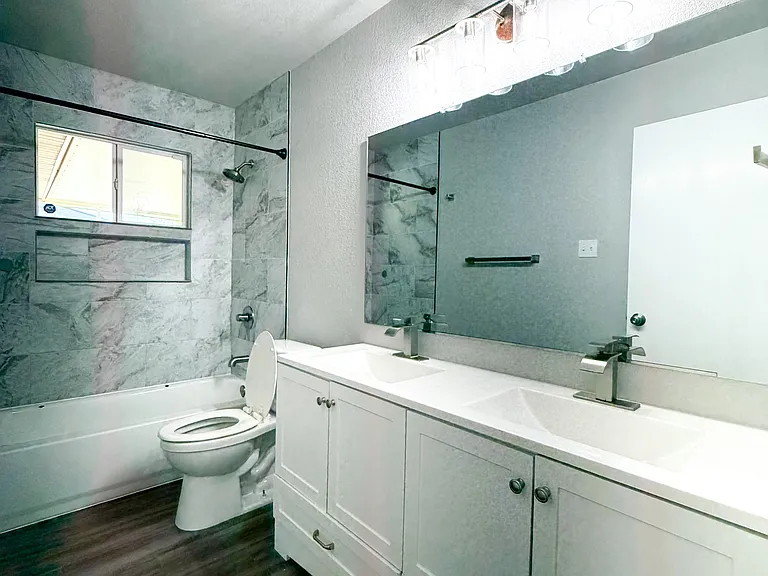 1204 Chippendale Dr — Photo 16