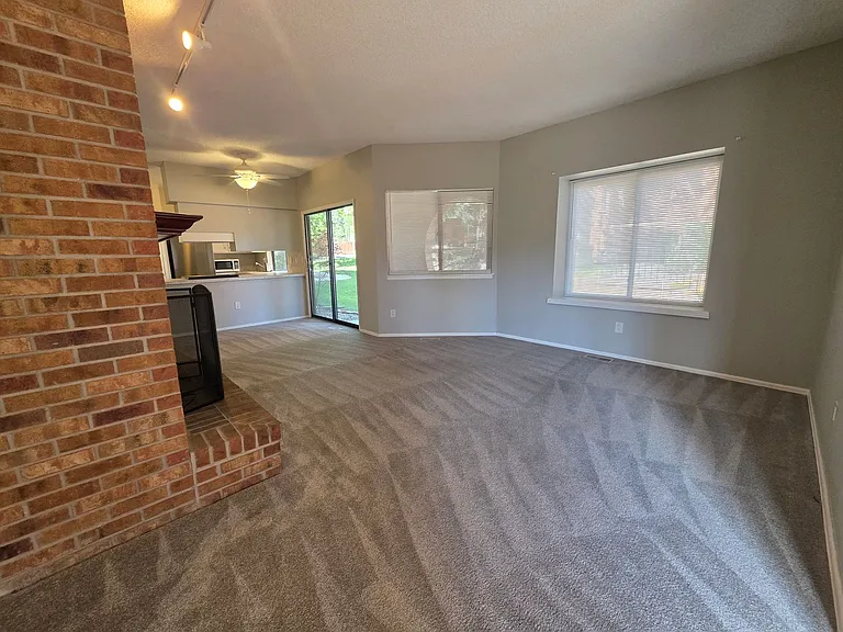 5014 Sunsuite Trl — Photo 2
