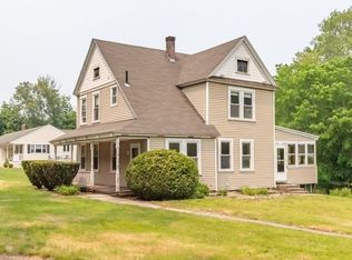 96 Park Rd, Chelmsford, MA 01824