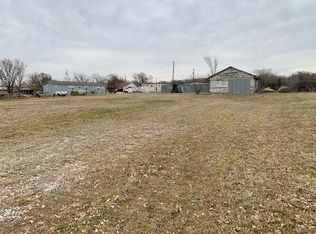 803 Henrietta St, Nocona, TX 76255