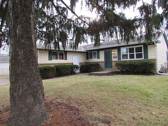 2nd image of 1431 Clydesdale Ave