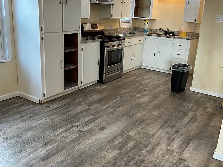 725B Grand Caillou Rd — Photo 5