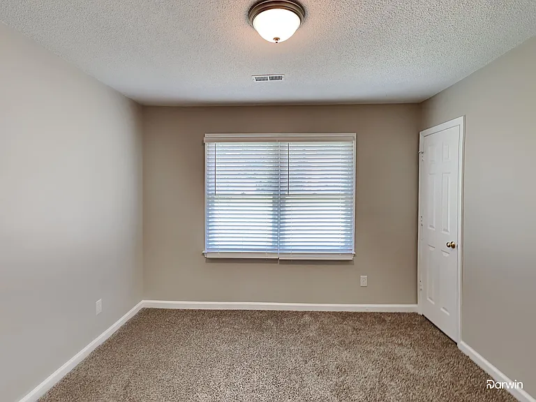 4 Delwin Ct — Photo 25