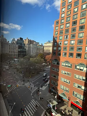 Rented by Manhattan Realty Group | media 6