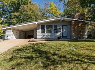1524 Fournier Dr, Saint Louis, MO 63126