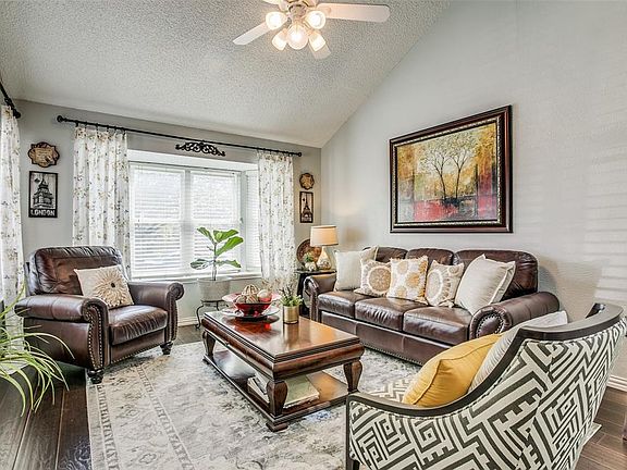 5th image of 4609 Baytree Dr