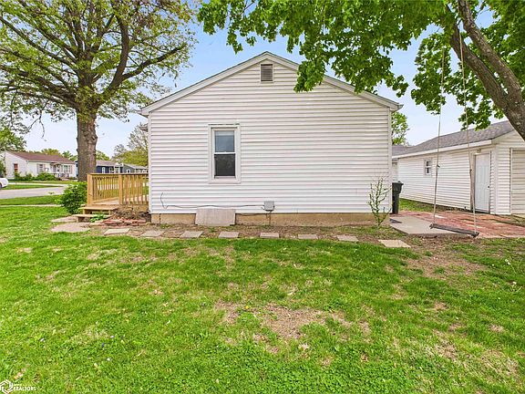 5th image of 503 Hawthorne Pl