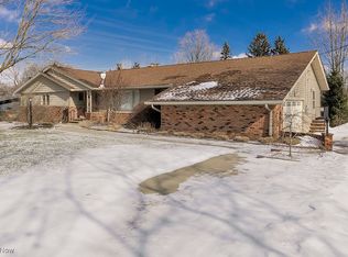 3075 Bremerton Rd, Pepper Pike, OH 44124