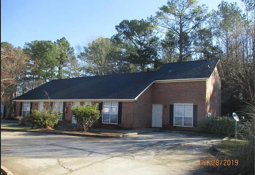 3101 Crepe Myrtle Ct
