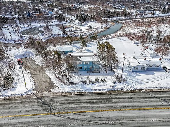 4th image of 813 Topsail Road