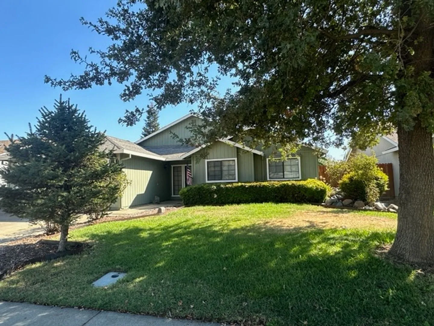 1422 Springcreek Dr photo 1