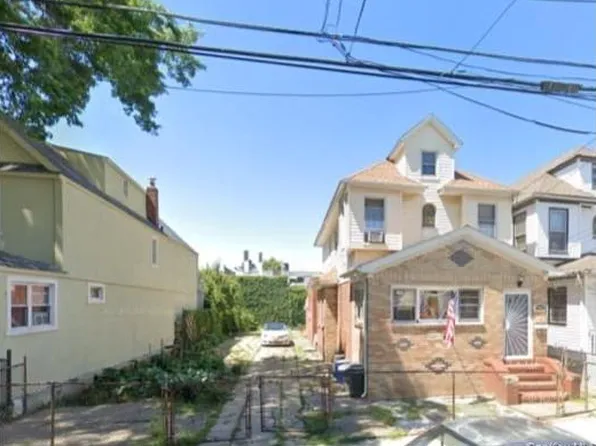 138-41 102 AVENUE, Jamaica, NY 11435