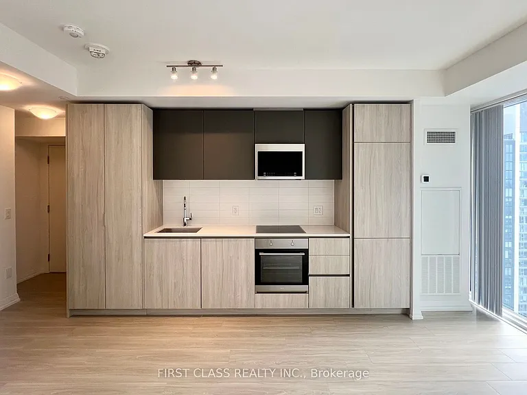 8 Widmer St #4215 — Photo 2