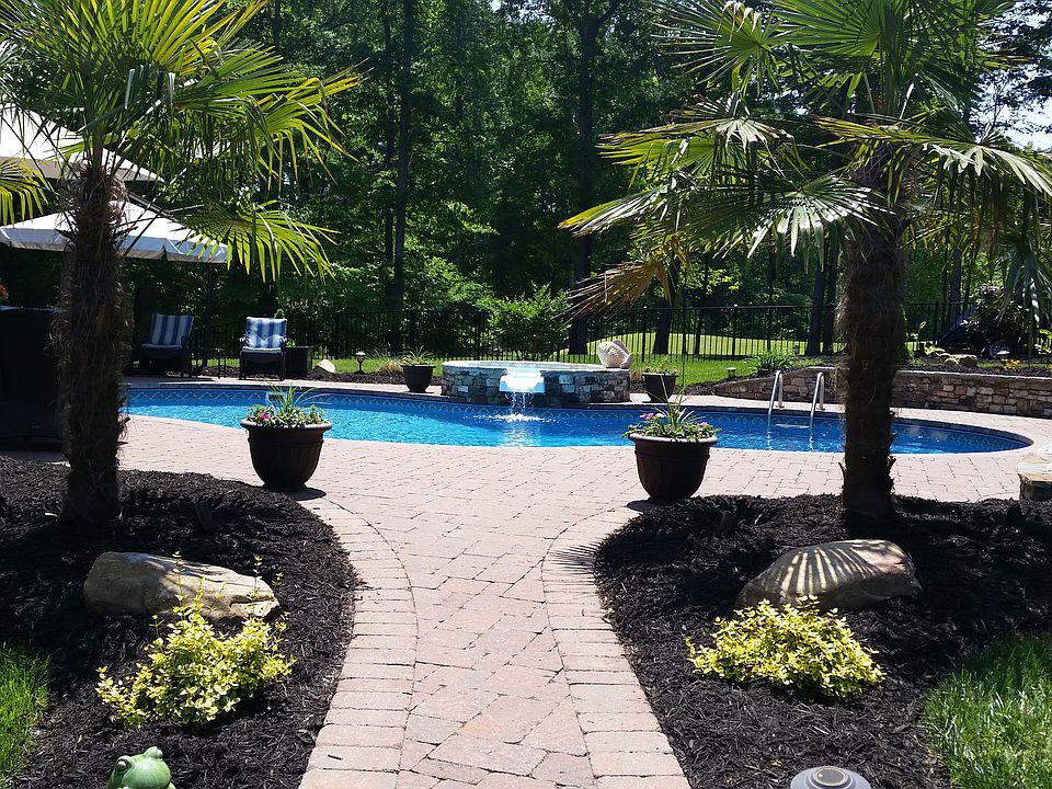Beautiful Saltwater pool