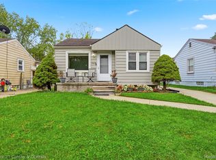 7489 N Silvery Ln, Dearborn Heights, MI 48127
