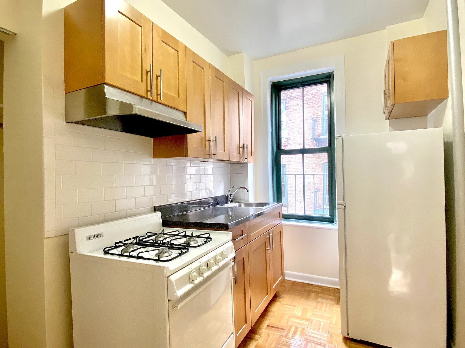 536 East 79th Street — Photo 4