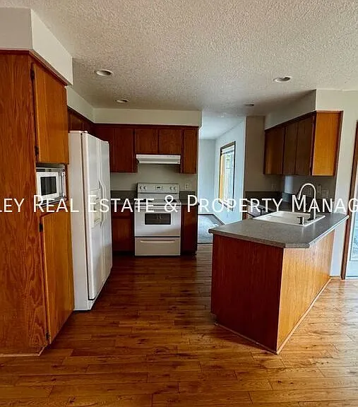 10271 SW Evergreen Ct — Photo 6
