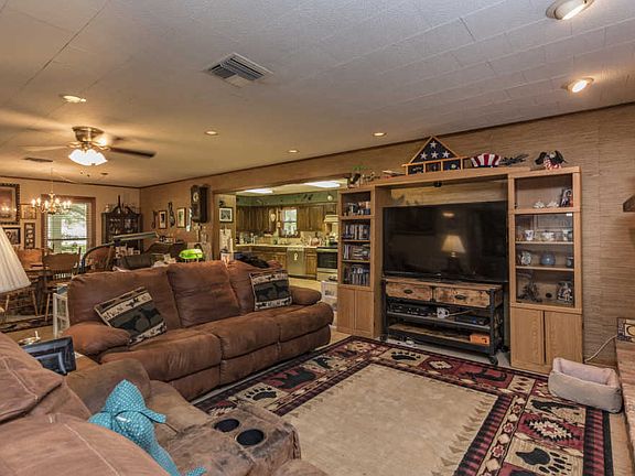 2nd image of 2108 N Wilderness Trl